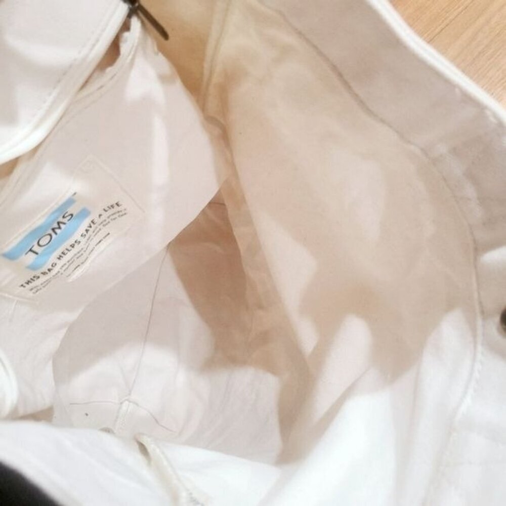 TOMS Compass Canvas Tote - Picture 3 of 6